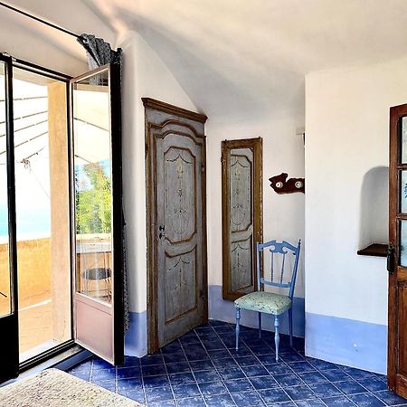 Casa Vacanze A Lea L'Ua Finale Ligure Rum bild