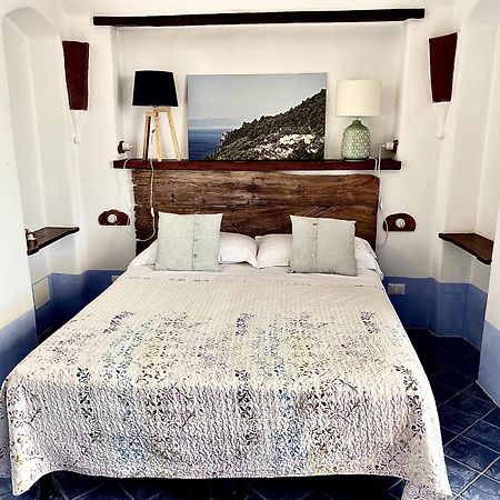Casa Vacanze A Lea L'Ua Finale Ligure Rum bild