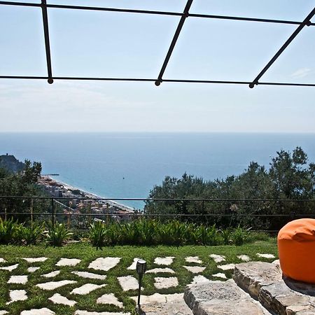 Casa Vacanze A Lea L'Ua Finale Ligure Exteriör bild