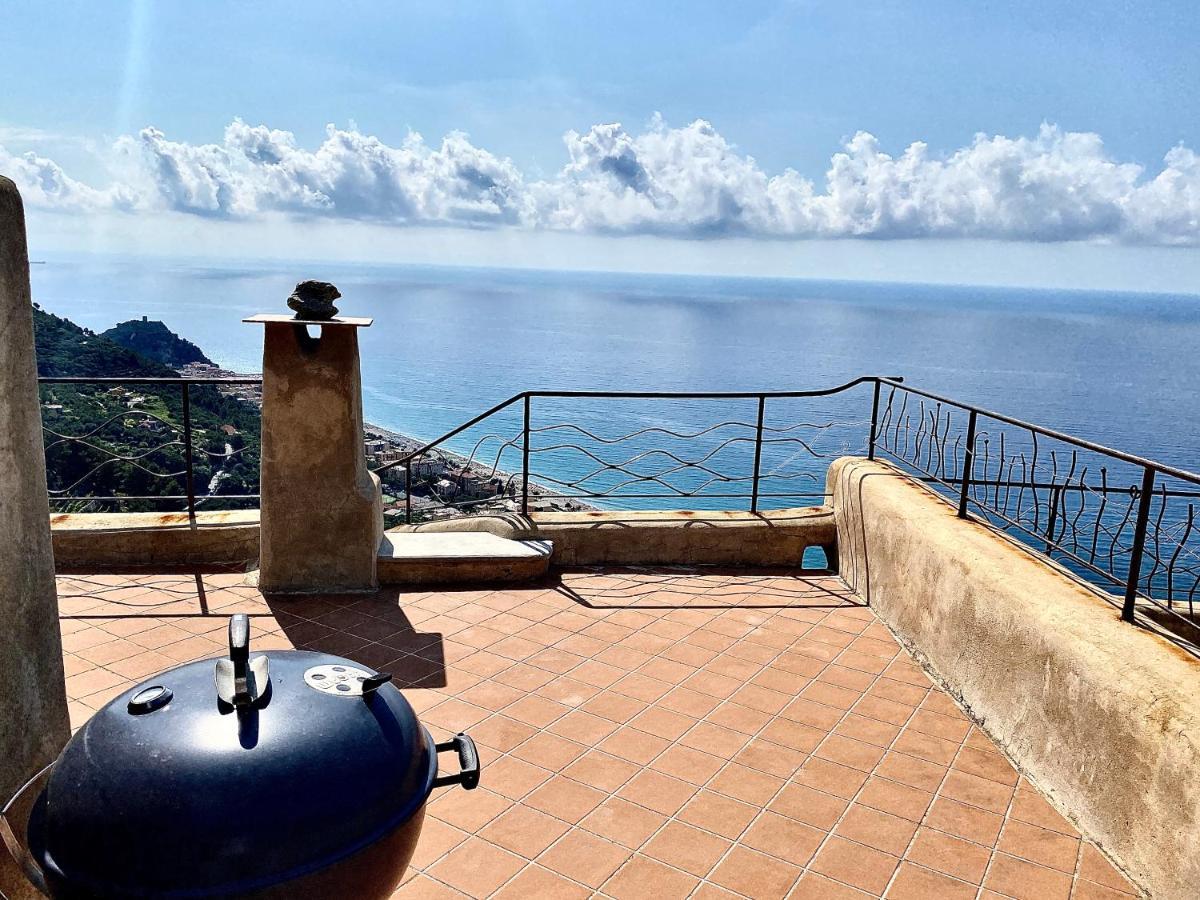 Casa Vacanze A Lea L'Ua Finale Ligure Exteriör bild