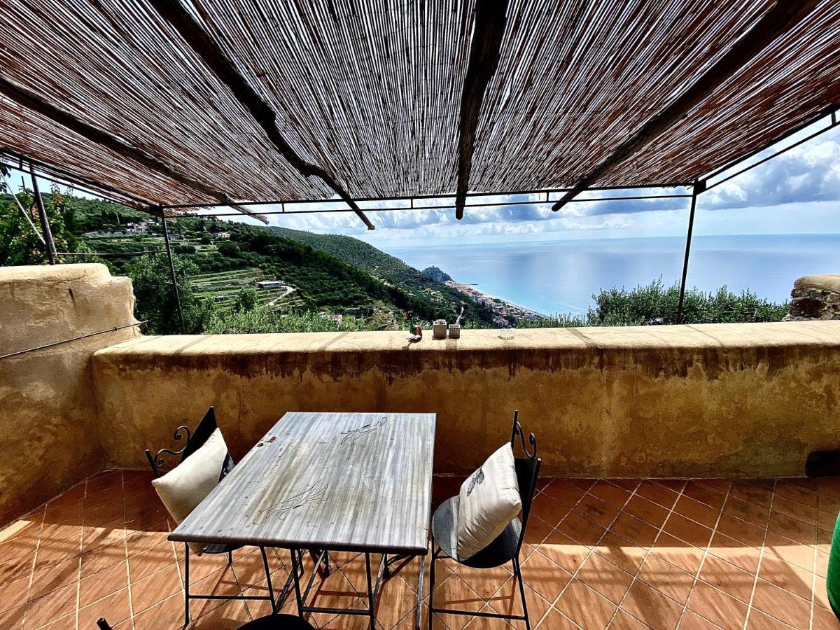 Casa Vacanze A Lea L'Ua Finale Ligure Exteriör bild